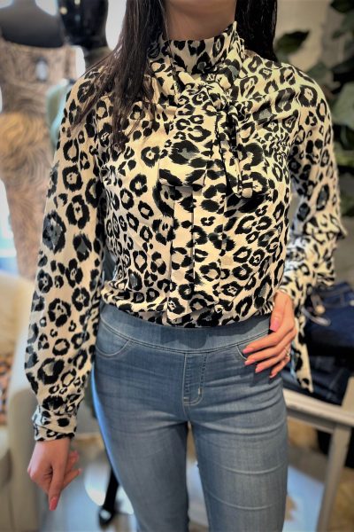 kitten bow blouse in leopard