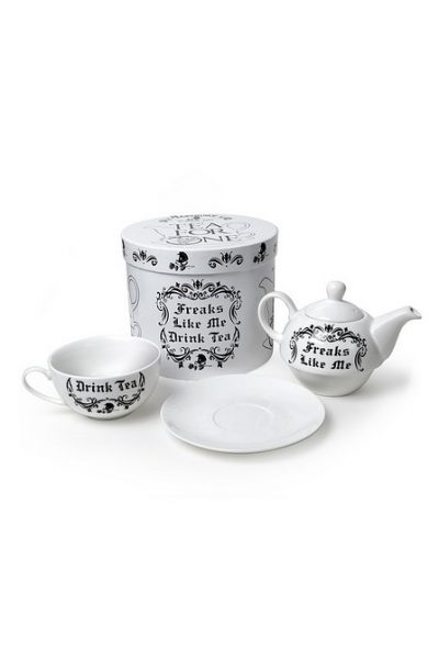 freaks like me drink tea gift set