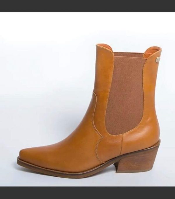 western Chelsea boots