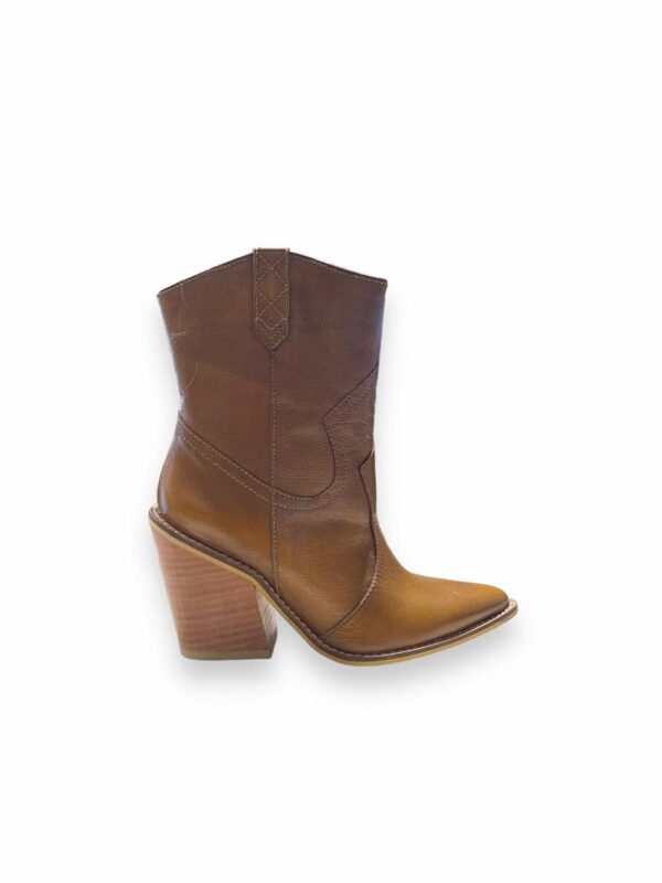 Tan leather cowboy boots stivali ny