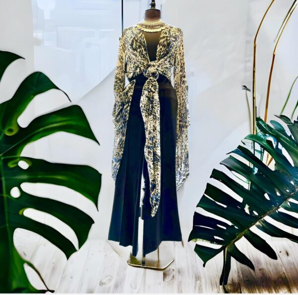 brindly kimono tied at the front