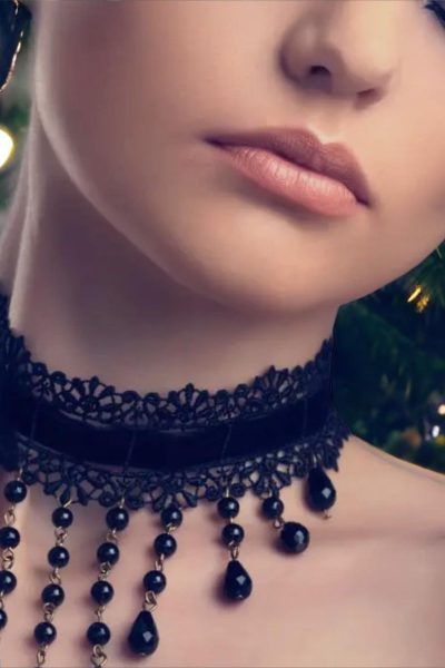 velvet Christmas choker