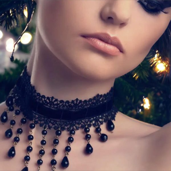 velvet Christmas choker