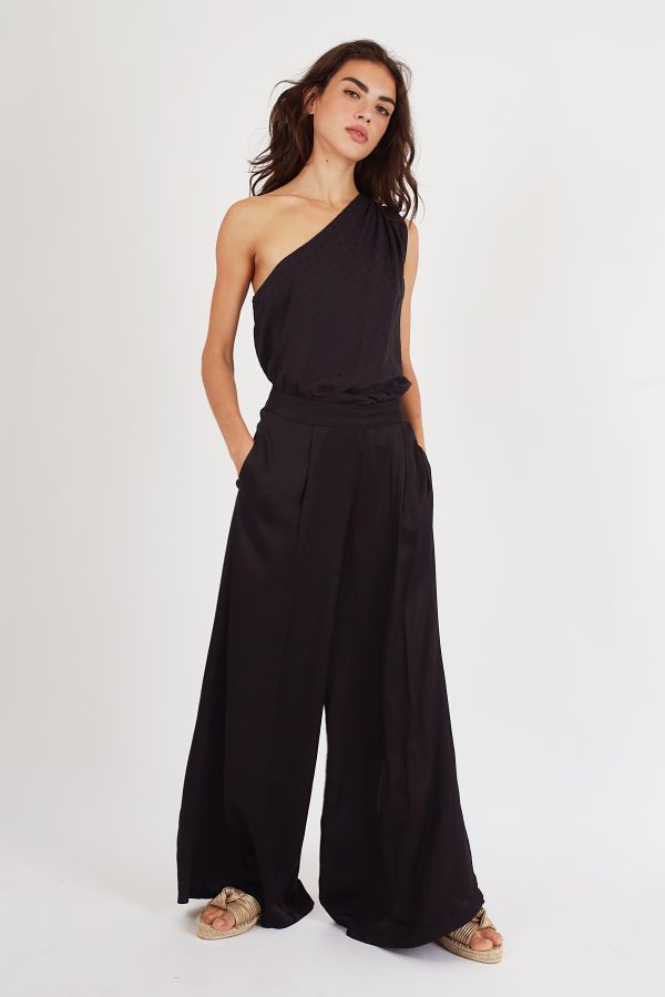 in plain sight evie trousers and blouse