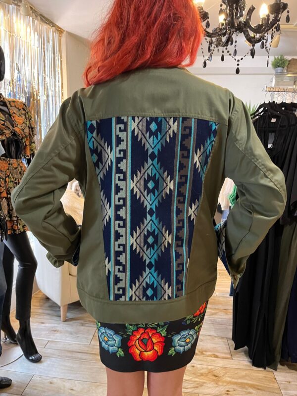 blue woven back