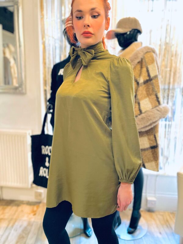 Tinder Dress in Green - Traffic People - Image 2