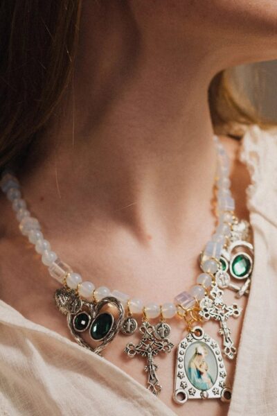 Agate pendant necklace