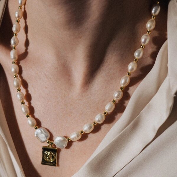 Pearl Pendant Necklace