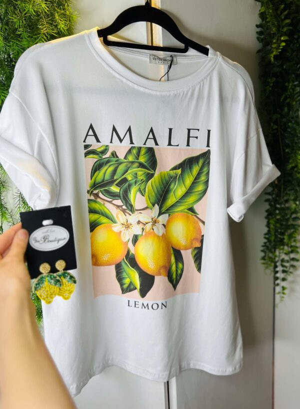 t shirts and matching earrings